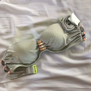 Victoria’s Secret Swim Top 32B NWT